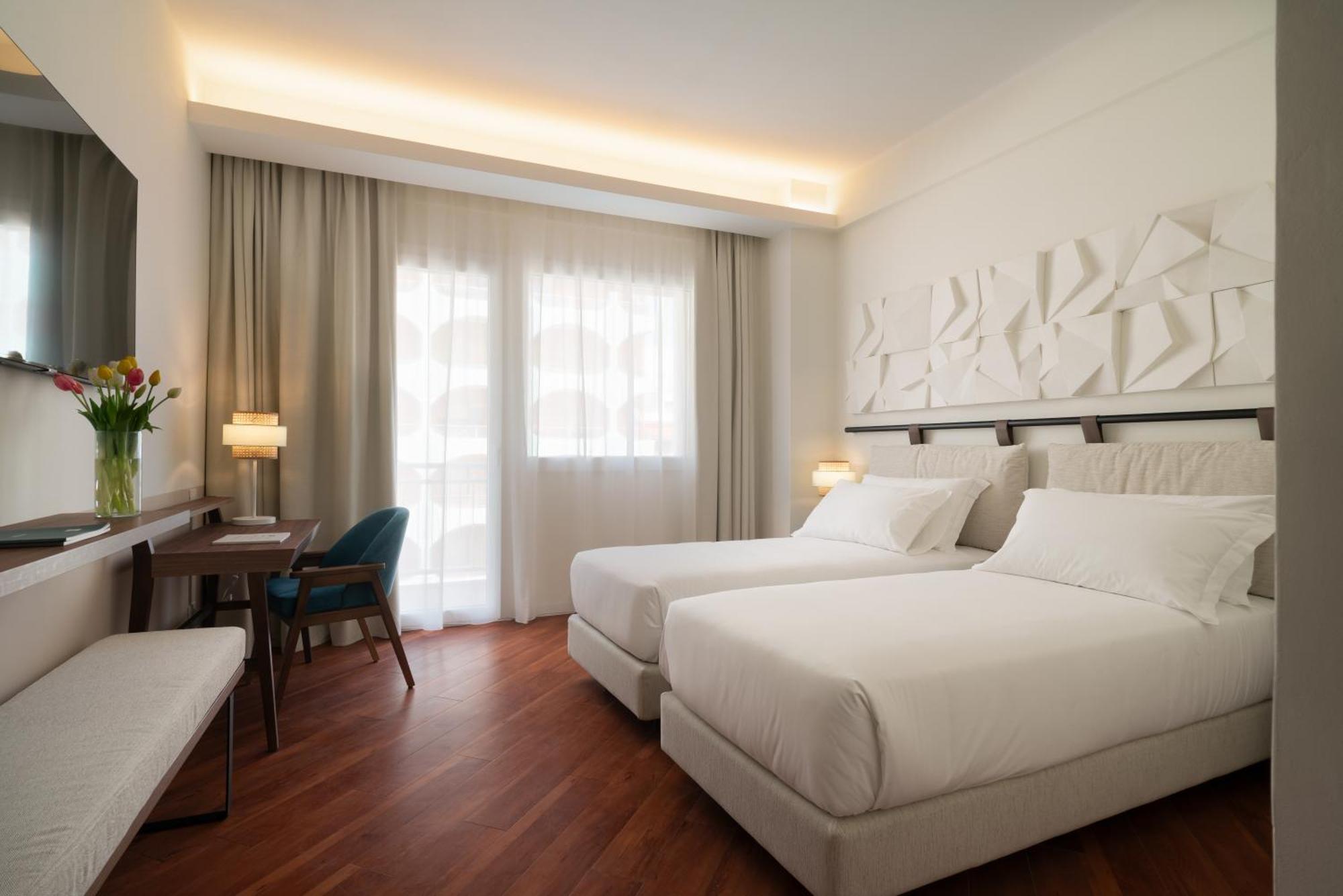 Hotel Delfino Taranto Ngoại thất bức ảnh